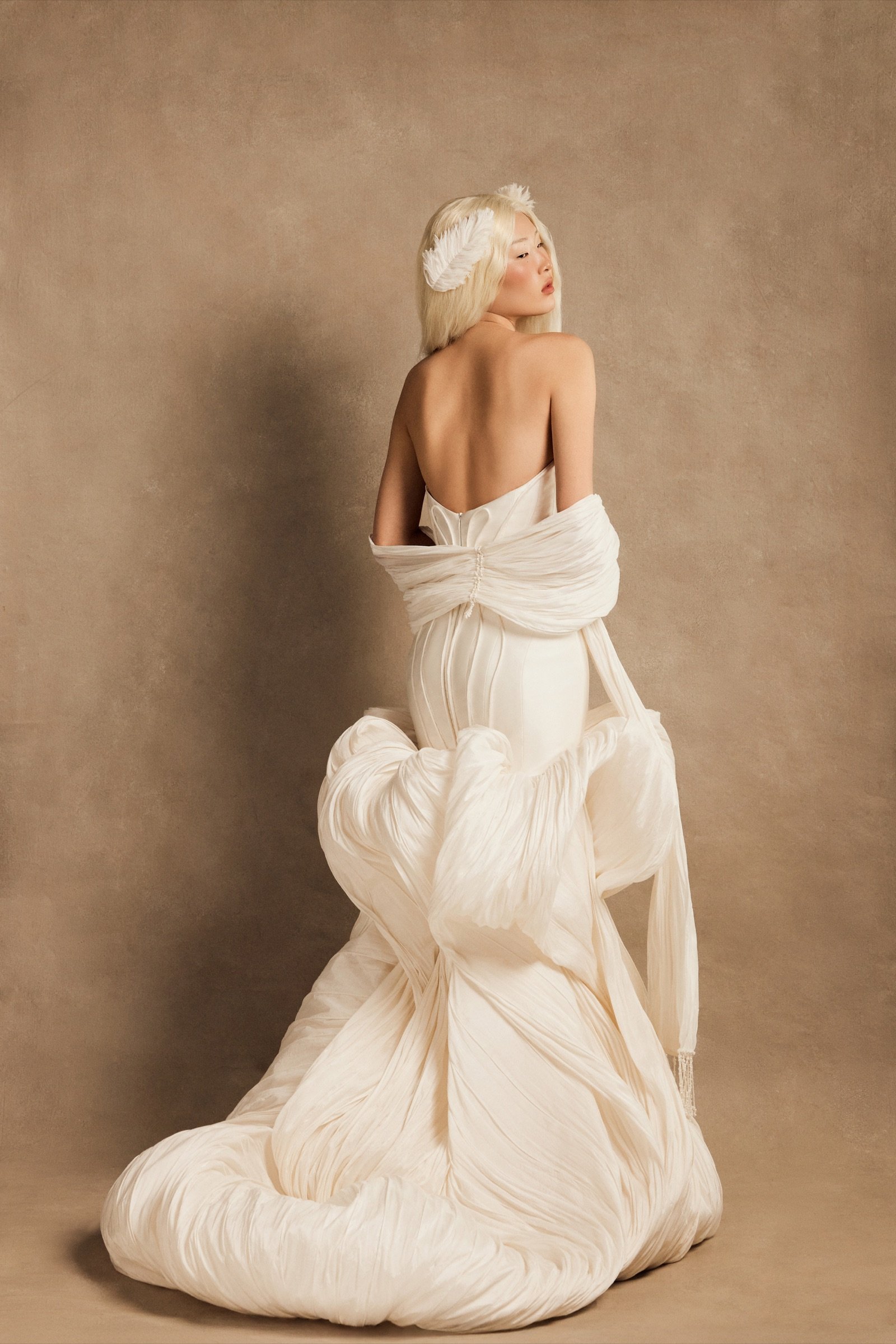 Ideal wedding dress by Rara Couture — thumbnail 3