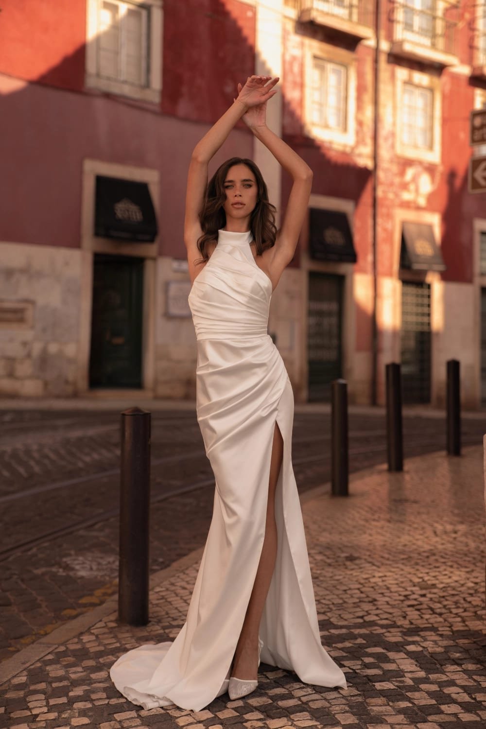 Amana wedding dress by Blammo-Biamo — thumbnail 4