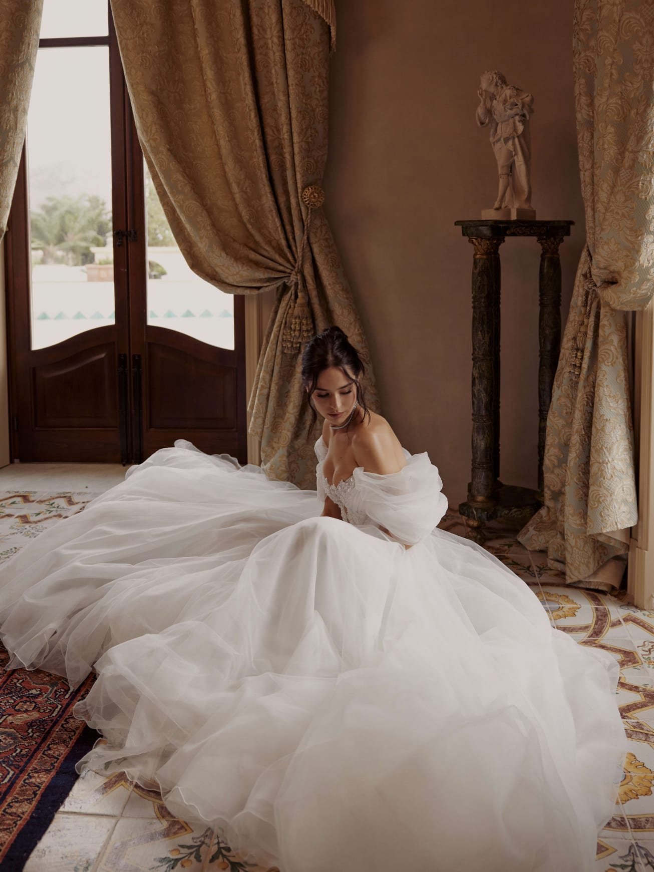 Alisa wedding dress by Rara Avis — thumbnail 3