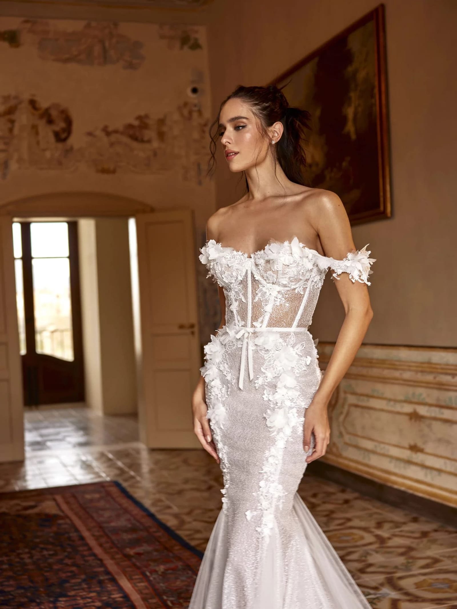Polina wedding dress by Rara Avis — thumbnail 5